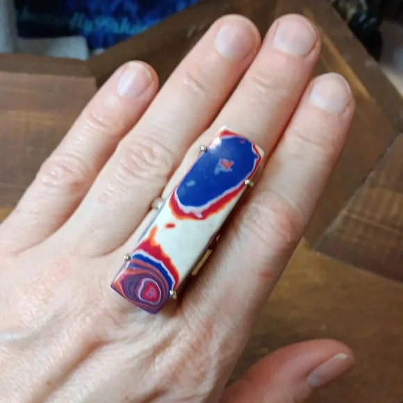 Colorful Abstract Ring - Picture 3 of 5